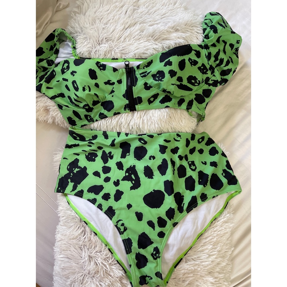 Graphic zipper high waisted bikini